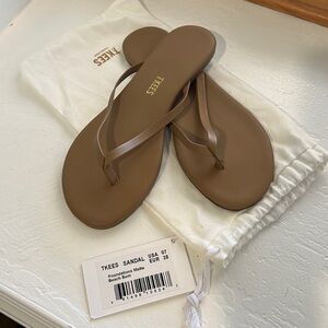 Tkees sandals